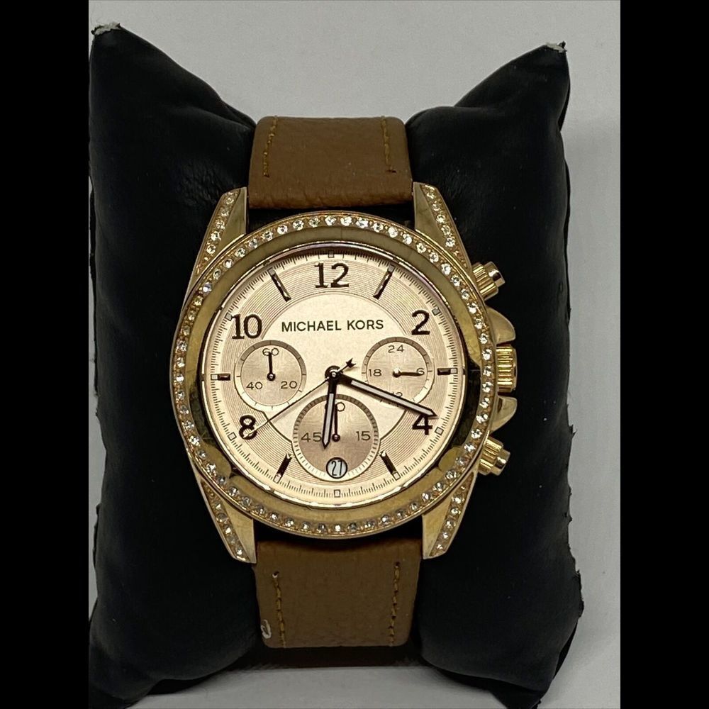 Michael KorsĀ Blair MK5263 Women's BrownāLeather Analog Dial Quartz Watch EY428